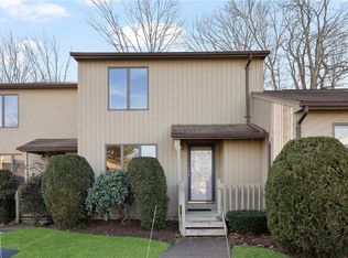 54 Kristee Cir, West Warwick, RI 02893