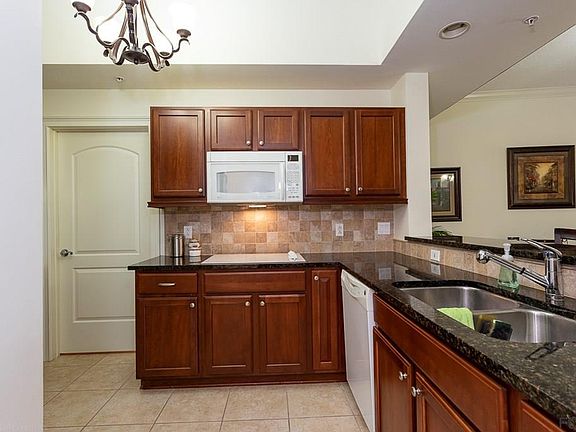 5th image of 102 Yacht Harbor Dr Unit 165