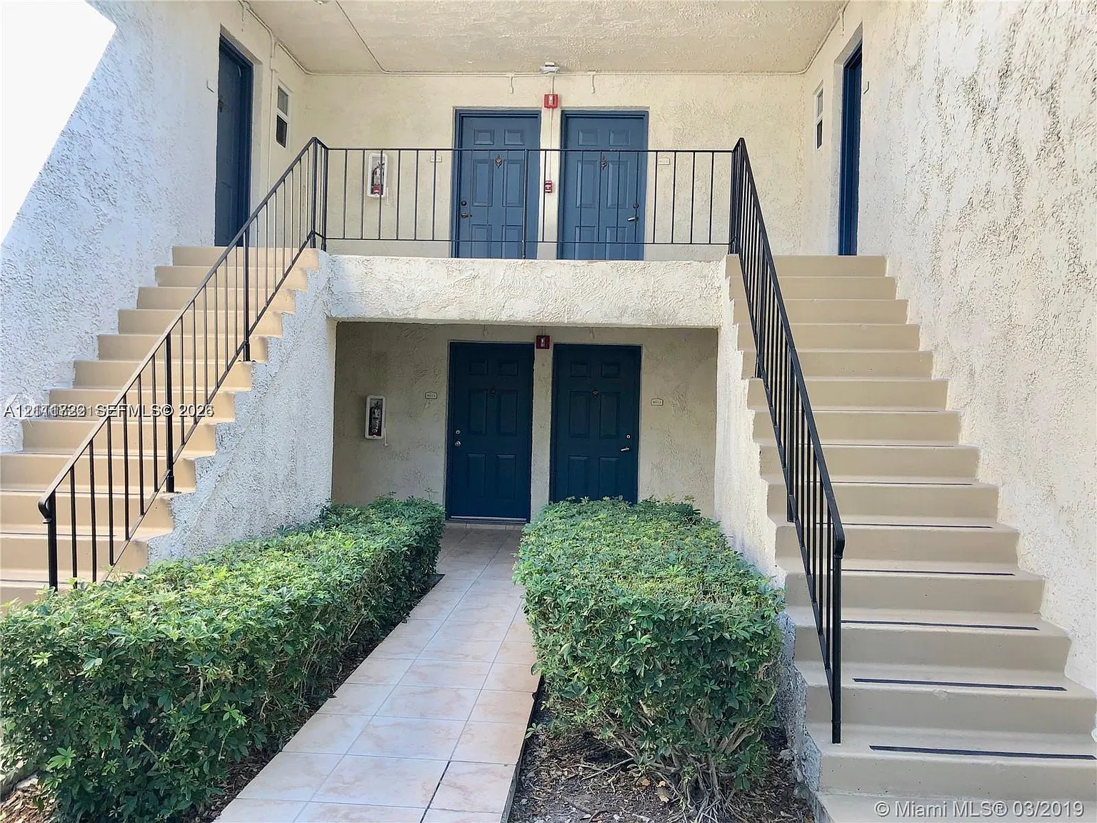 Monterey Gardens Of Pinec — Photo 3