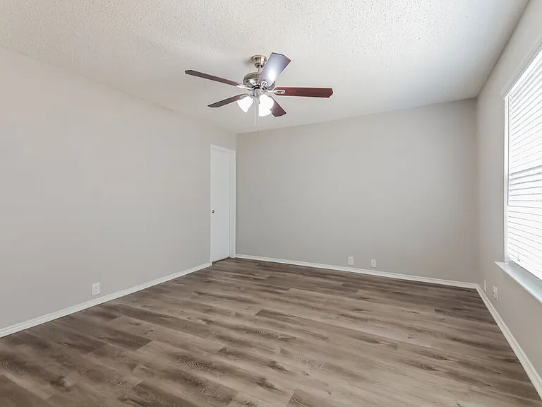 3317 Bentgate Ct — Photo 11