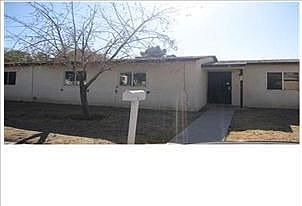 1st image of 622 E 9th St