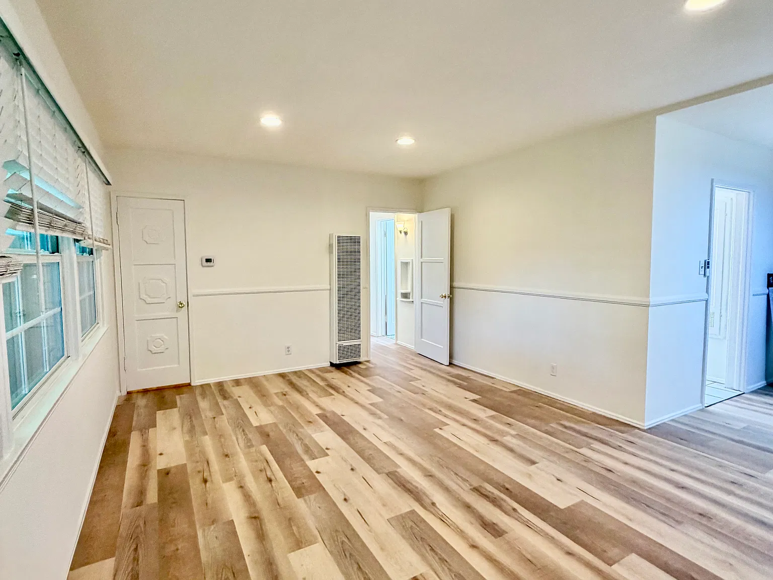 2 bed, 965 sqft, $2,800 — Photo 1