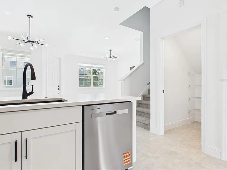 5611 SW 72nd Ct — Photo 9