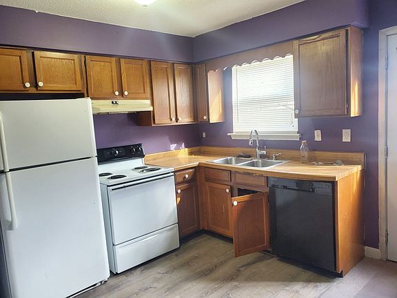 2nd image of 1408 Sangaree Cir