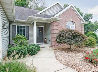 3012 Hunters Dr, Jenison, MI 49428