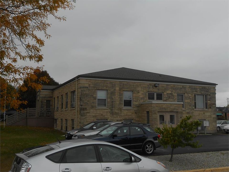 1st image of 256 E Sarnia St APT 1