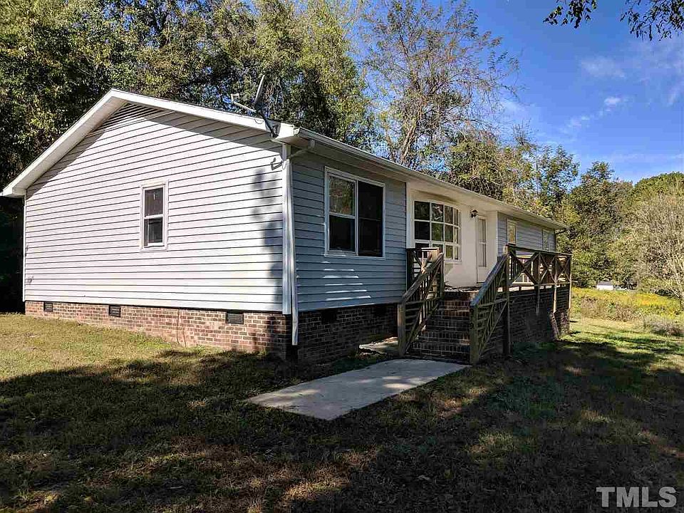 2nd image of 979 Ronald Tharrington Rd