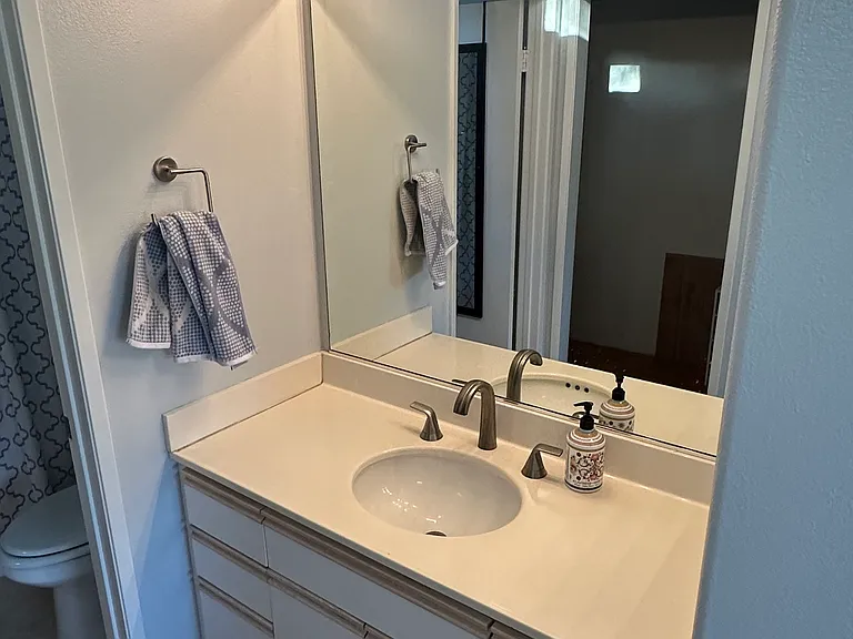 1327 S Country Glen Way — Photo 16