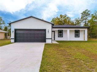 54 Malauka Trak, Ocklawaha, FL 32179