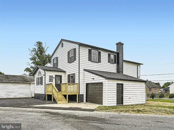 8206 Bear Creek Dr, Baltimore, MD 21222