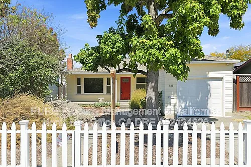 821 Madison St Photo 1