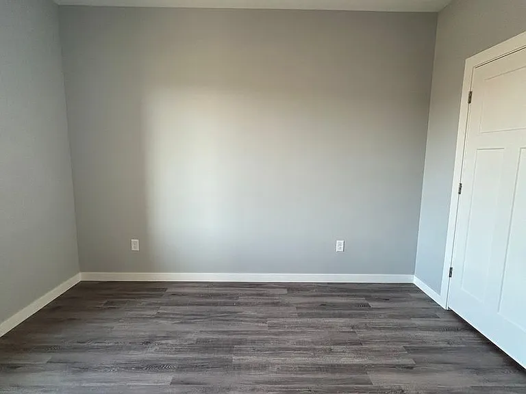 2724 Silver St — Photo 54