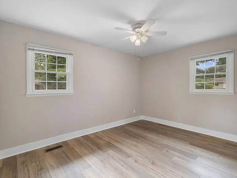 403 Alicia Dr #A — Photo 16