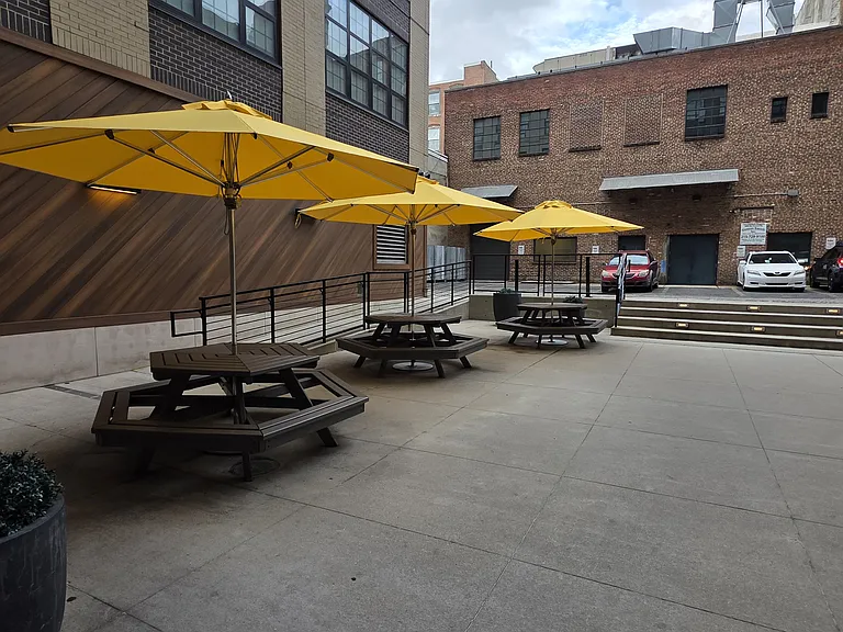 216 Arch St #411 — Photo 33