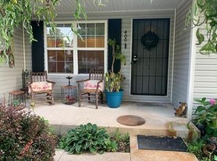400 E McDowell St, Sturgeon, MO 65284