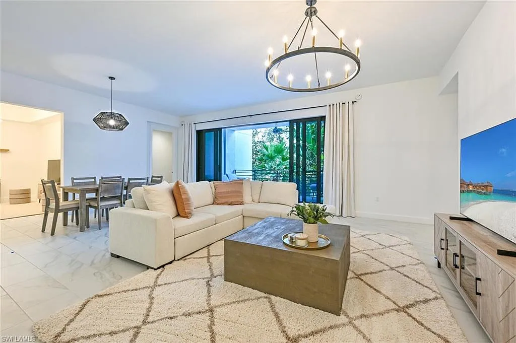 2 bed, 2.5 bath, 2063 sqft, $13,000 — Photo 3
