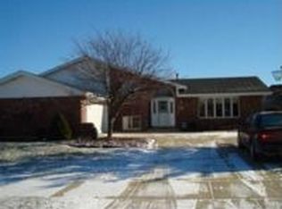 19635 Scarth Ln, Mokena, IL 60448