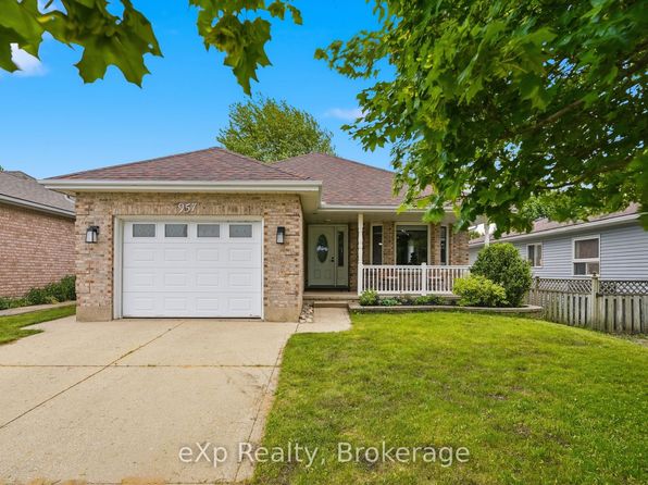 957 Waterloo St, Saugeen Shores, ON N0H 2C2