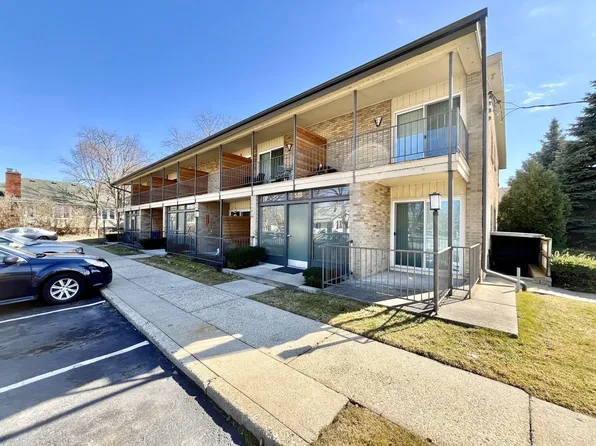 508 Woodridge St NE #19, Grand Rapids, MI 49505
