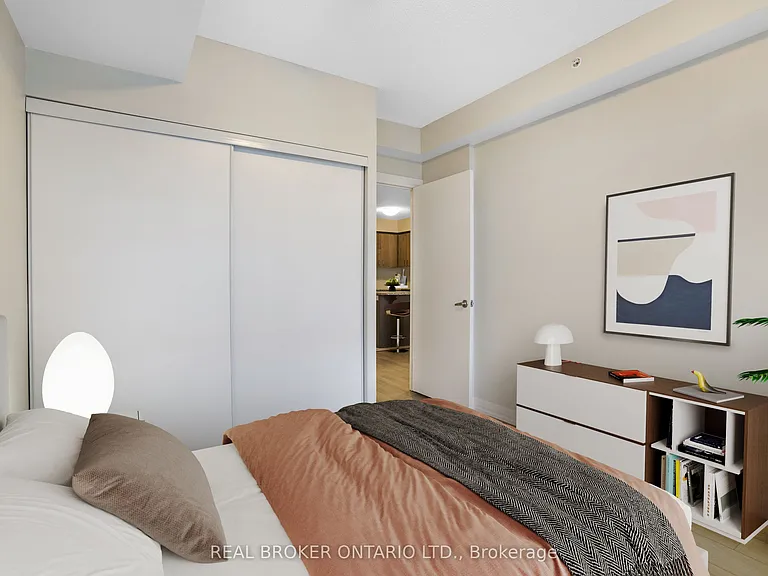 53 Arthur St S #802 — Photo 15