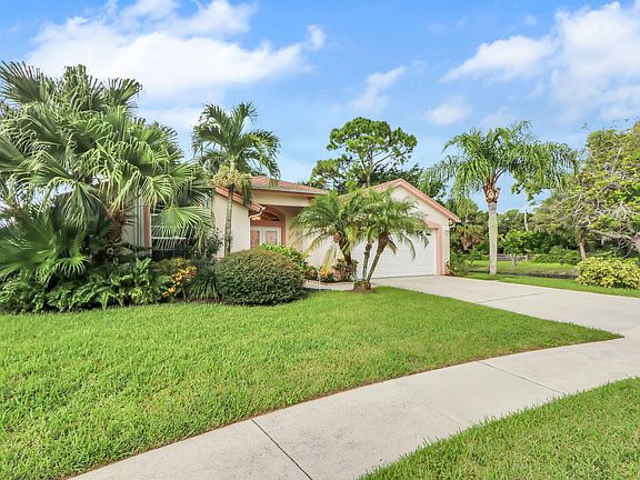 3rd image of 5980 Loxahatchee Pines Dr