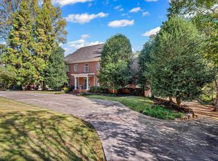 25 Club Forest Ln, Greenville, SC 29605