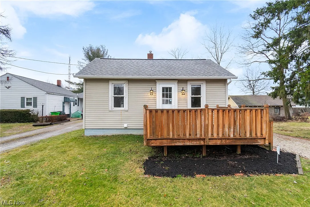 339 Buckeye Ave photo 1