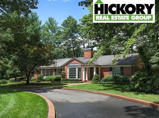 570 11th Avenue Cir NW, Hickory, NC 28601