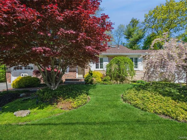 26 Wren Court, Northport, NY 11768