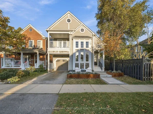 1367 Dumont St, Oshawa, ON L1K 2V3