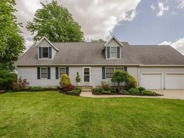 9208 River Rd, Huron, OH 44839