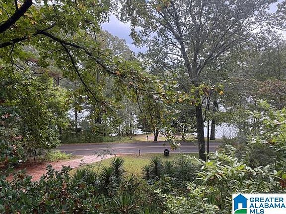 3rd image of 8470 Emerald Lake Dr W