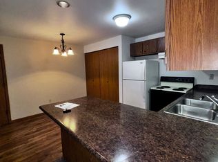 110 W 11th St, Kaukauna, WI 54130