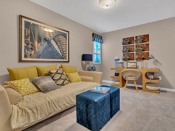 5th image of 420 Memorial Blvd APT 6