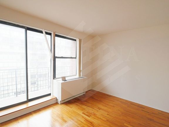 3rd image of 241 E 86th St APT 15B
