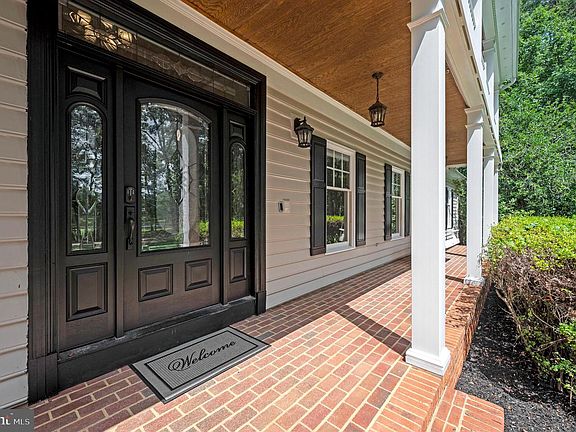 2nd image of 8609 Lee Jackson Cir
