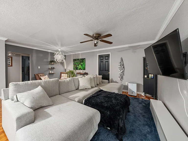 320 Lakeview St #323 — Photo 10