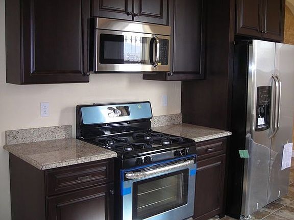 2nd image of 604 Stewart Ct
