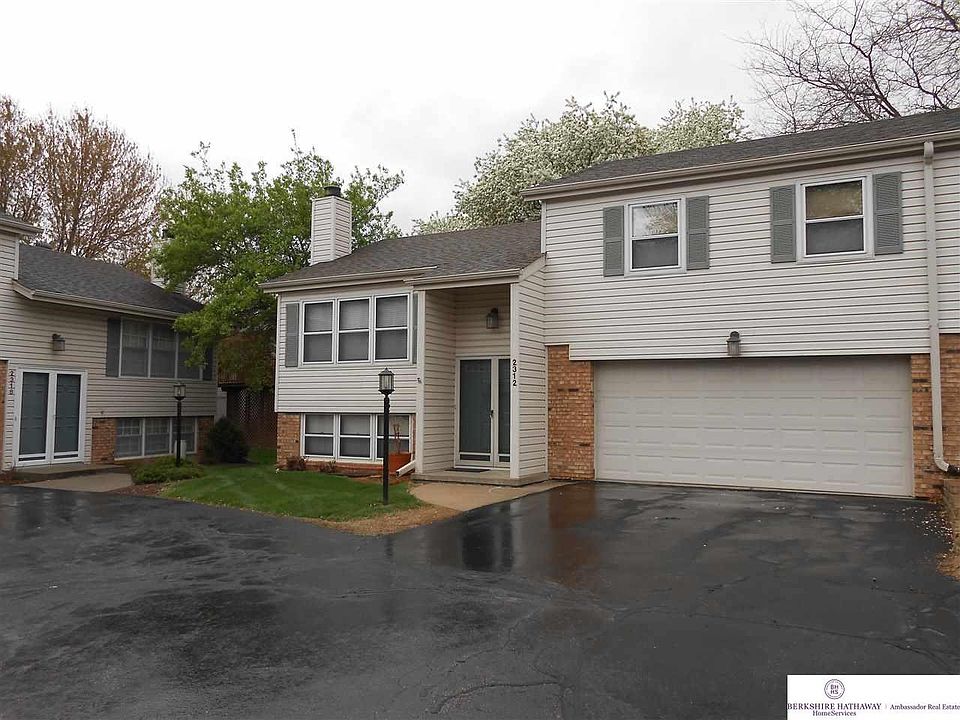 1st image of 2312 S 119th Ct