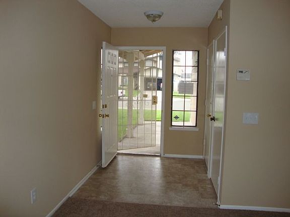 2nd image of 734 Dallas Ave