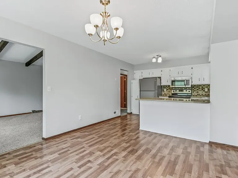 7316 Candlewood Dr N — Photo 2