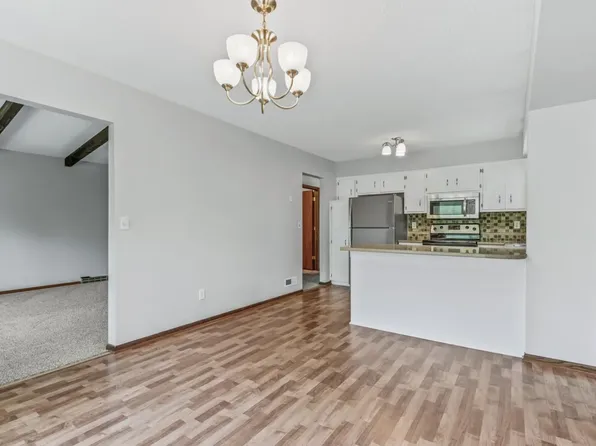 7316 Candlewood Dr N, Brooklyn Park, MN 55445