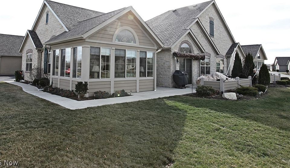 1st image of 2779 Canterbury Cir
