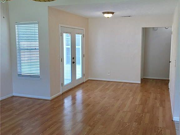 4th image of 715 Osprey Dr