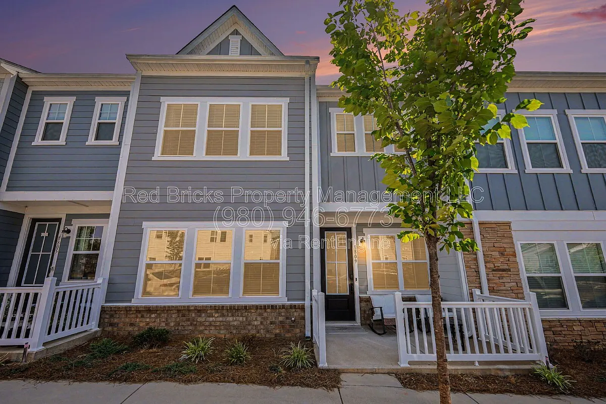 Building Photo - 8809 Arrington Hall Dr