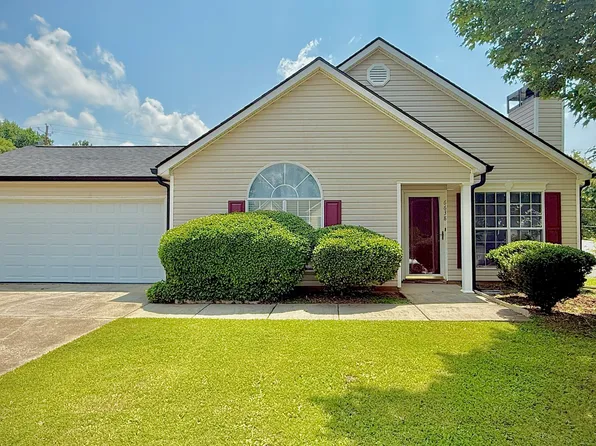 6638 Creek Turn Dr, Rex, GA 30273