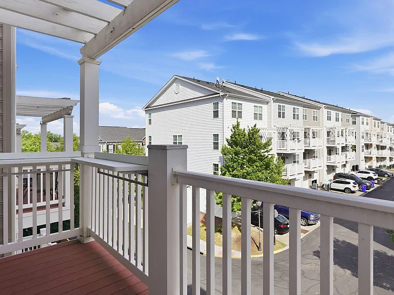 15360 Kensington Park Dr — Photo 26