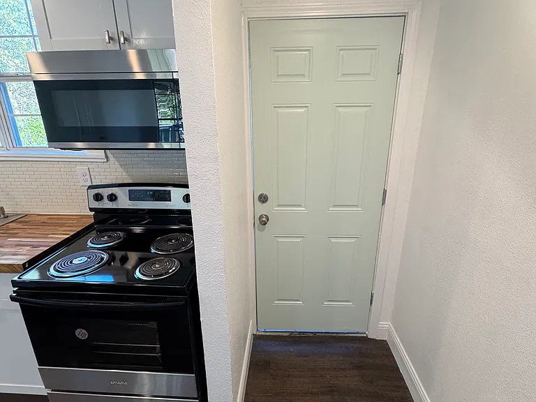 715 W Gerald Ave — Photo 15