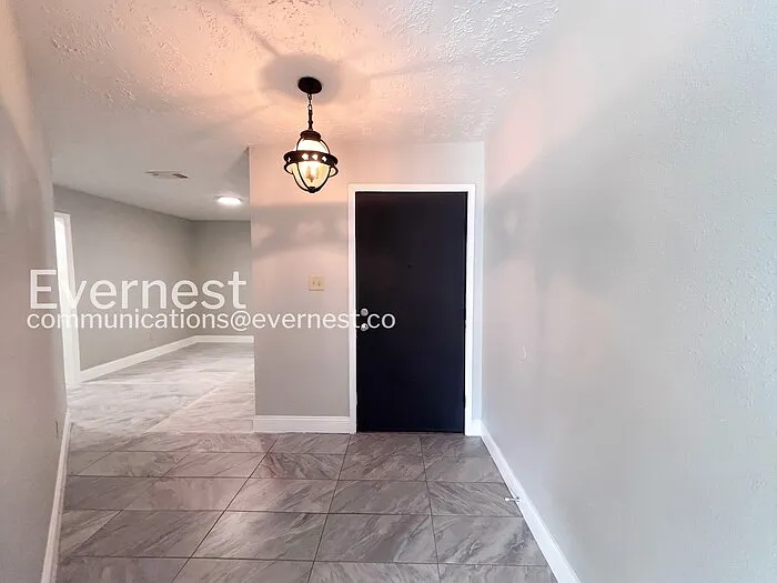 1334 Willersley Ln — Photo 10