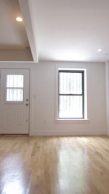 Rented by Oxford Property Group | media 22